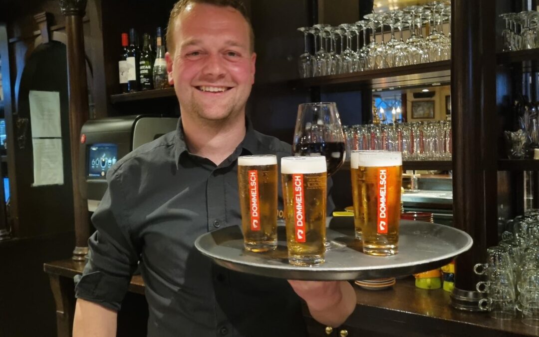 Pim Hesselmans  Gastheer Café schuttershof